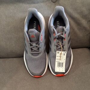 Adidas Kids Size 5.5 Grey Adidas EQ21 Run J Bounce Running Sneakers GV9935